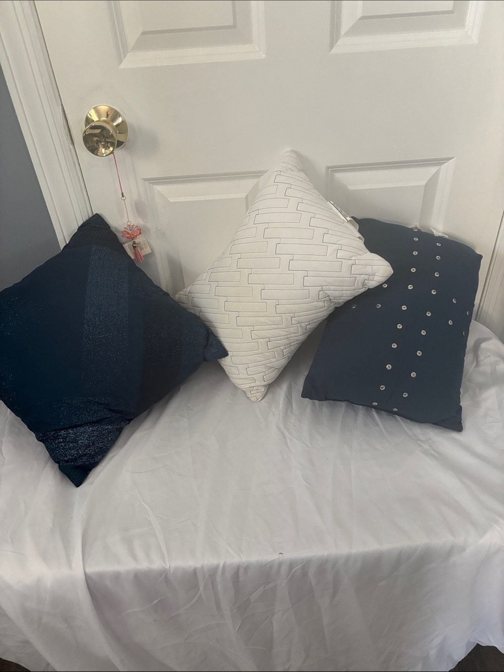 Mainstays Navy and White Accent Pillow Set with Stud Detail